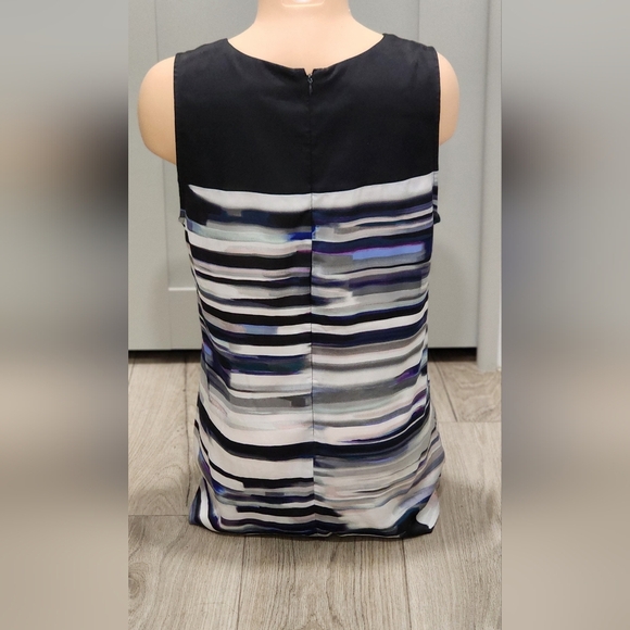 Calvin Klein Silk Sleeveless Black and Multicolor Top - Picture 3 of 6